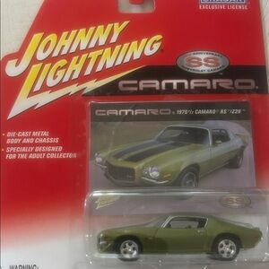 Johnny Lightning 35th Anniversary 1979 1/2 Camaro Z28